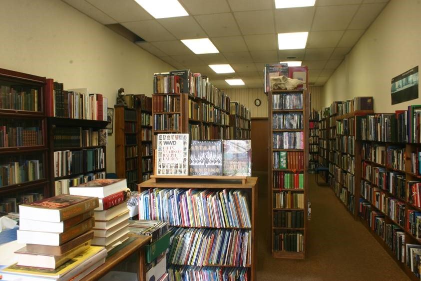 Contact Us Evanston, IL Amaranth Books