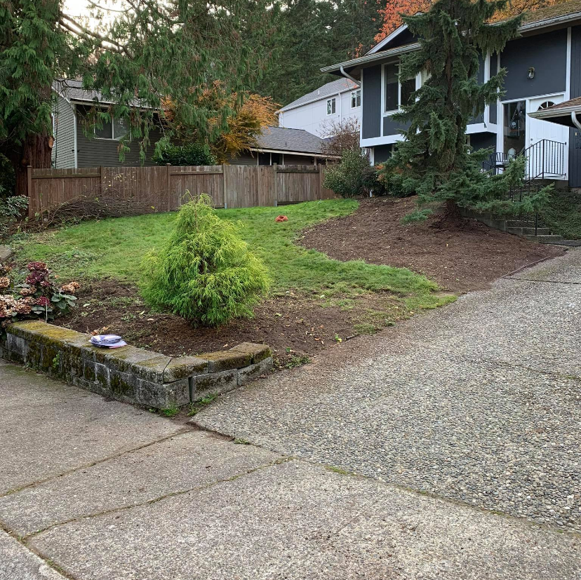 Mulch Installation Everett, WA Green Giant Nursery
