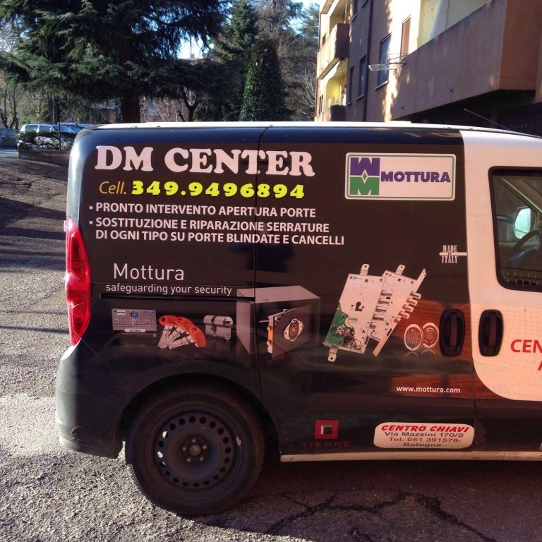 riparazione porte blindate bologna Porte, finestre e accessori serramenti e porte blindate scelti tra le migliori marche presenti sul mercato sandri srl – ferramenta è un'azienda di lunga tradizione che nasce a bologna nel lontano 1898 da una modesta ma molto attiva bottega per fabbro, che nell'arco di pochi anni diventa una fabbrica con 150 addetti. riparazione porte blindate bologna Porte, finestre e accessori serramenti e porte blindate scelti tra le migliori marche presenti sul mercato sandri srl – ferramenta è un'azienda di lunga tradizione che nasce a bologna nel lontano 1898 da una modesta ma molto attiva bottega per fabbro, che nell'arco di pochi anni diventa una fabbrica con 150 addetti.