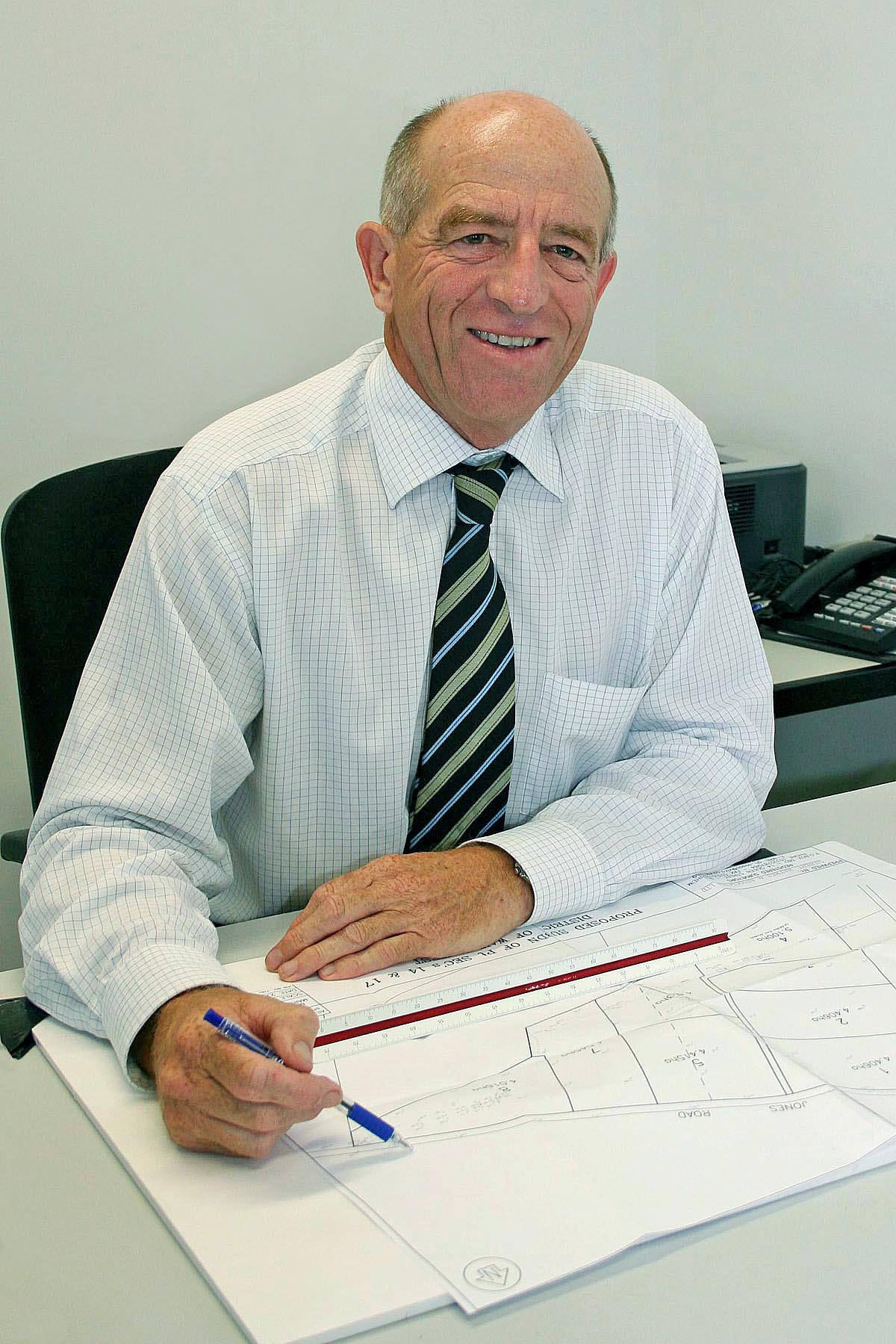 Dave Stark is a Director at Alexander Hayward Ltd