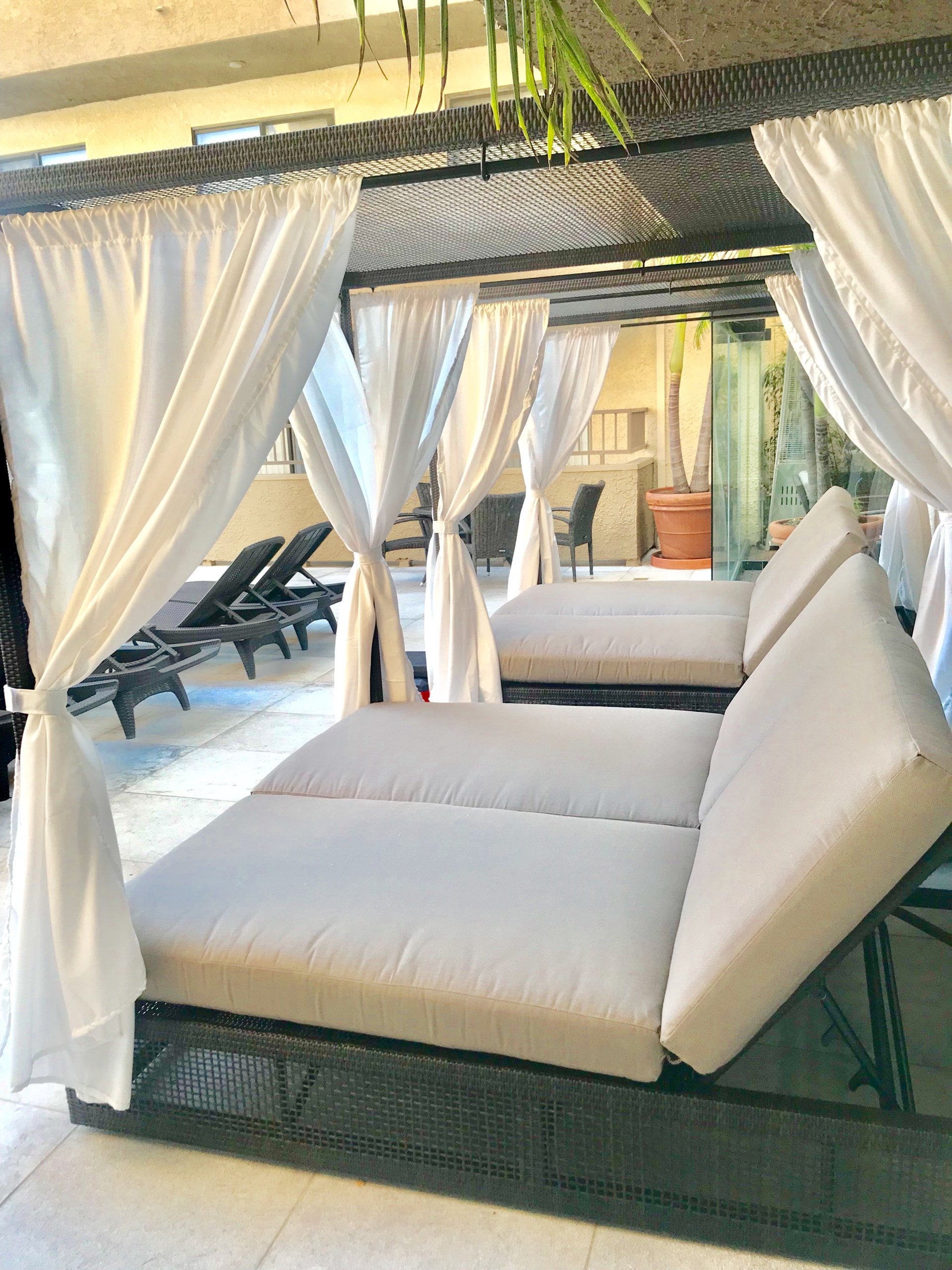 Strathmore Regency Gallery