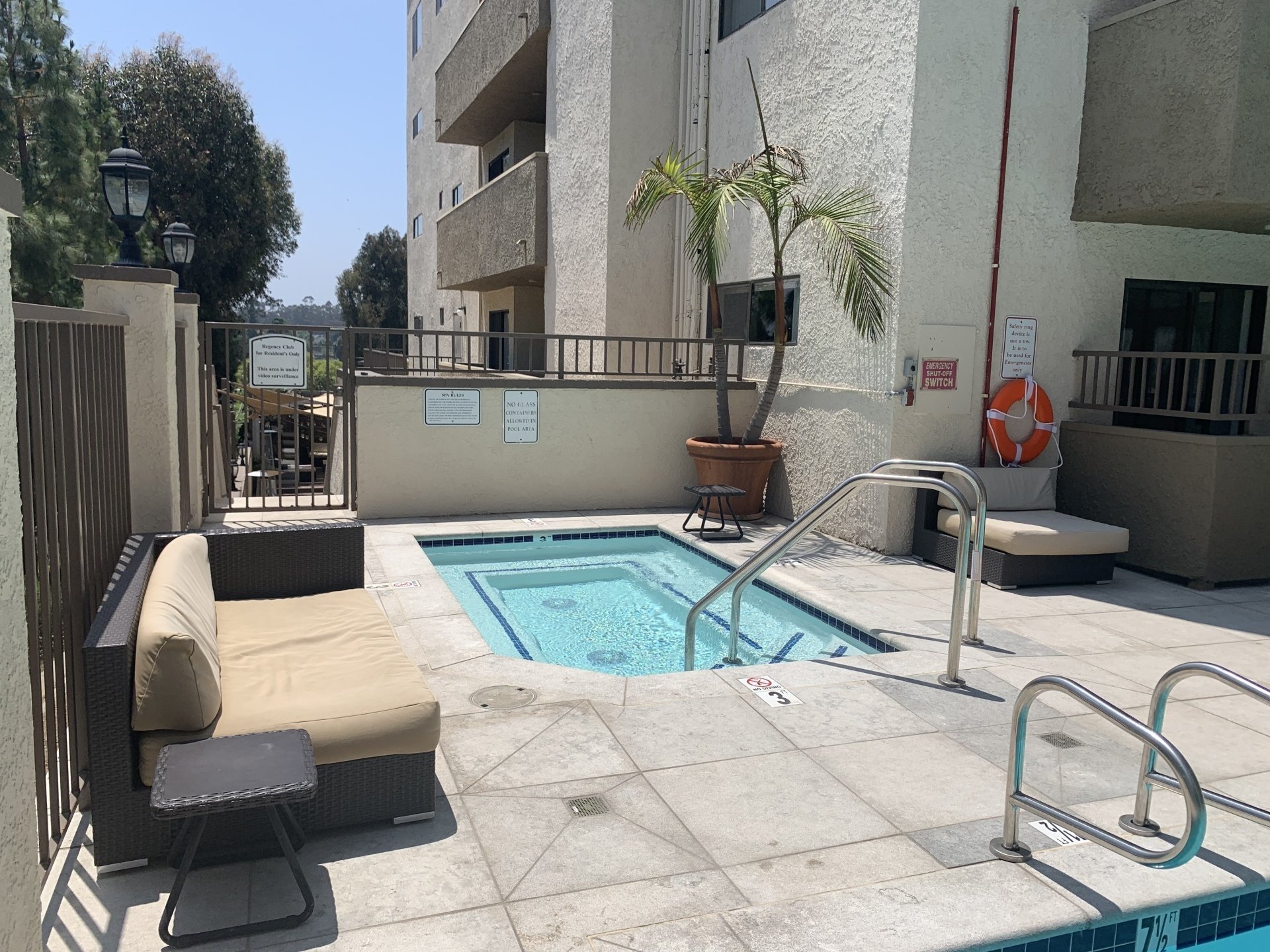 Strathmore Regency Gallery