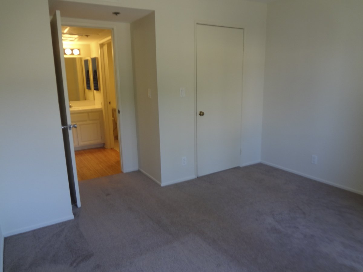 Strathmore Regency Gallery