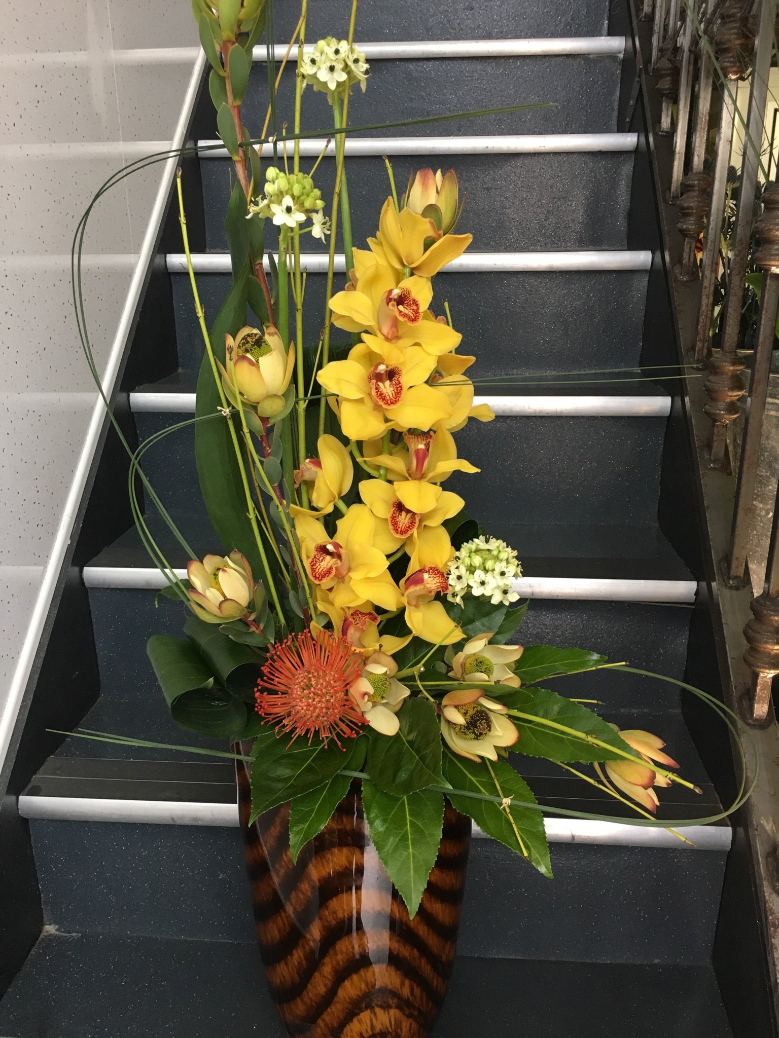 Office floral arrangements Honors Flowers