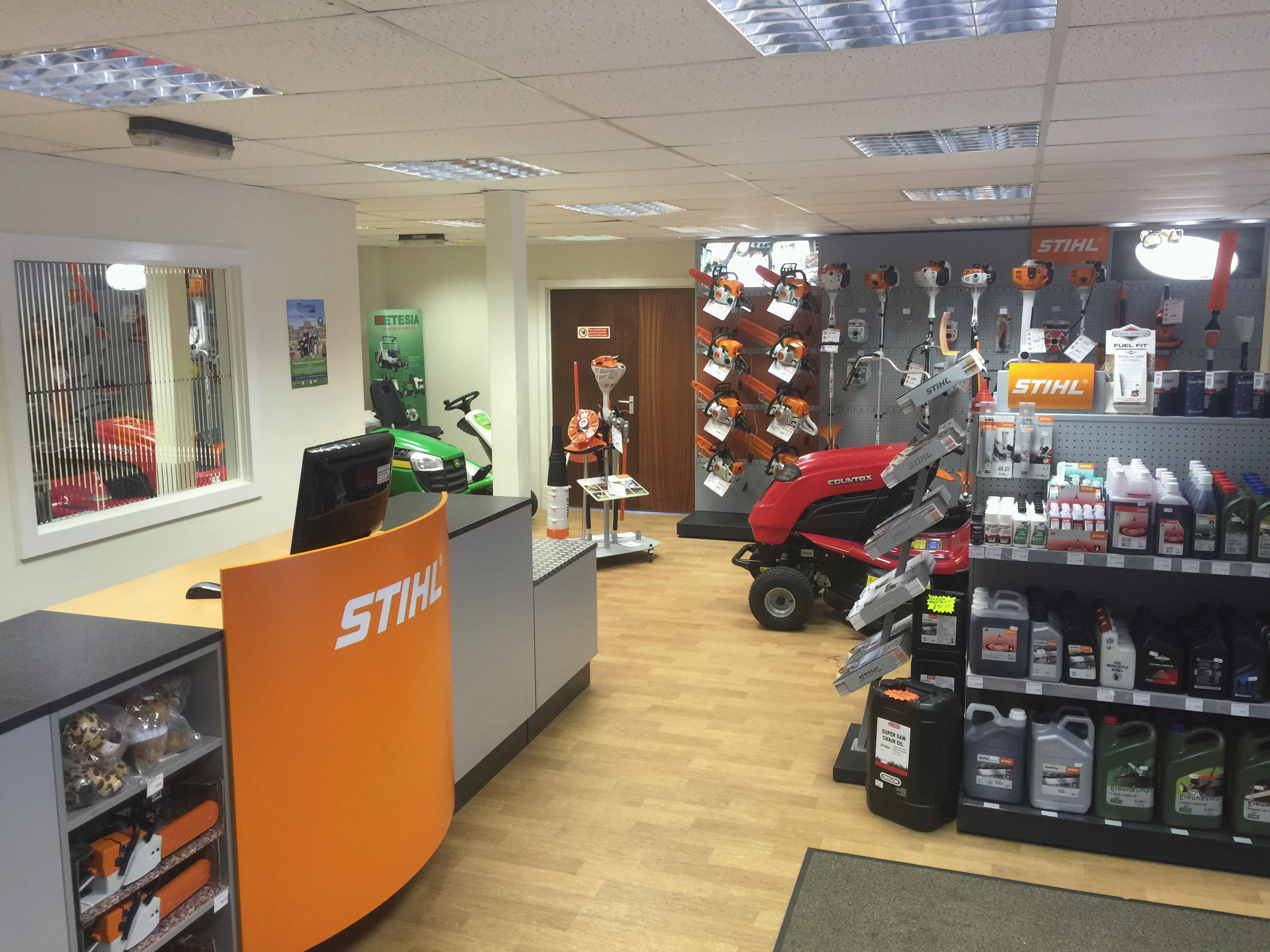 Lawn mowers in Woodchester