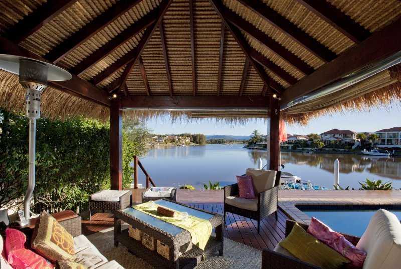 View of the thatched roof built by experts 