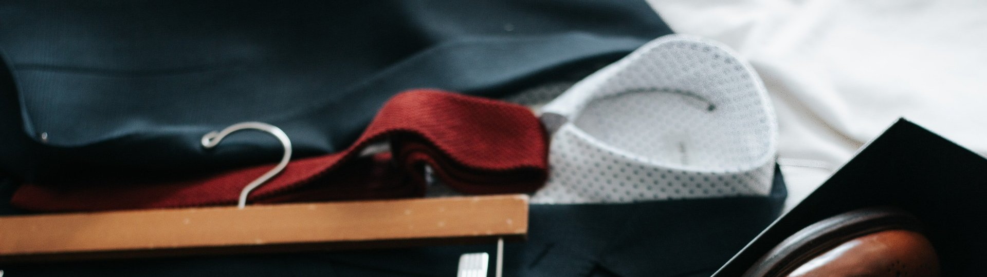 How to Keep Clothes Smelling Fresh in Your Custom Closets