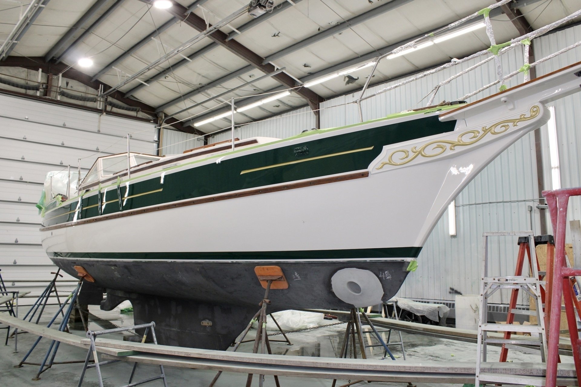 Project: Painting of a 31' Gozzard