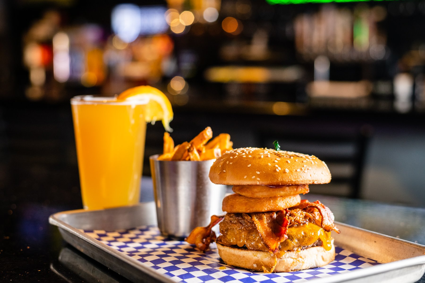 The HUB Sports Bar and Grill Addison, TX