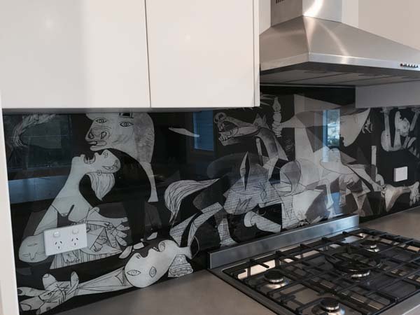 modern design splash back