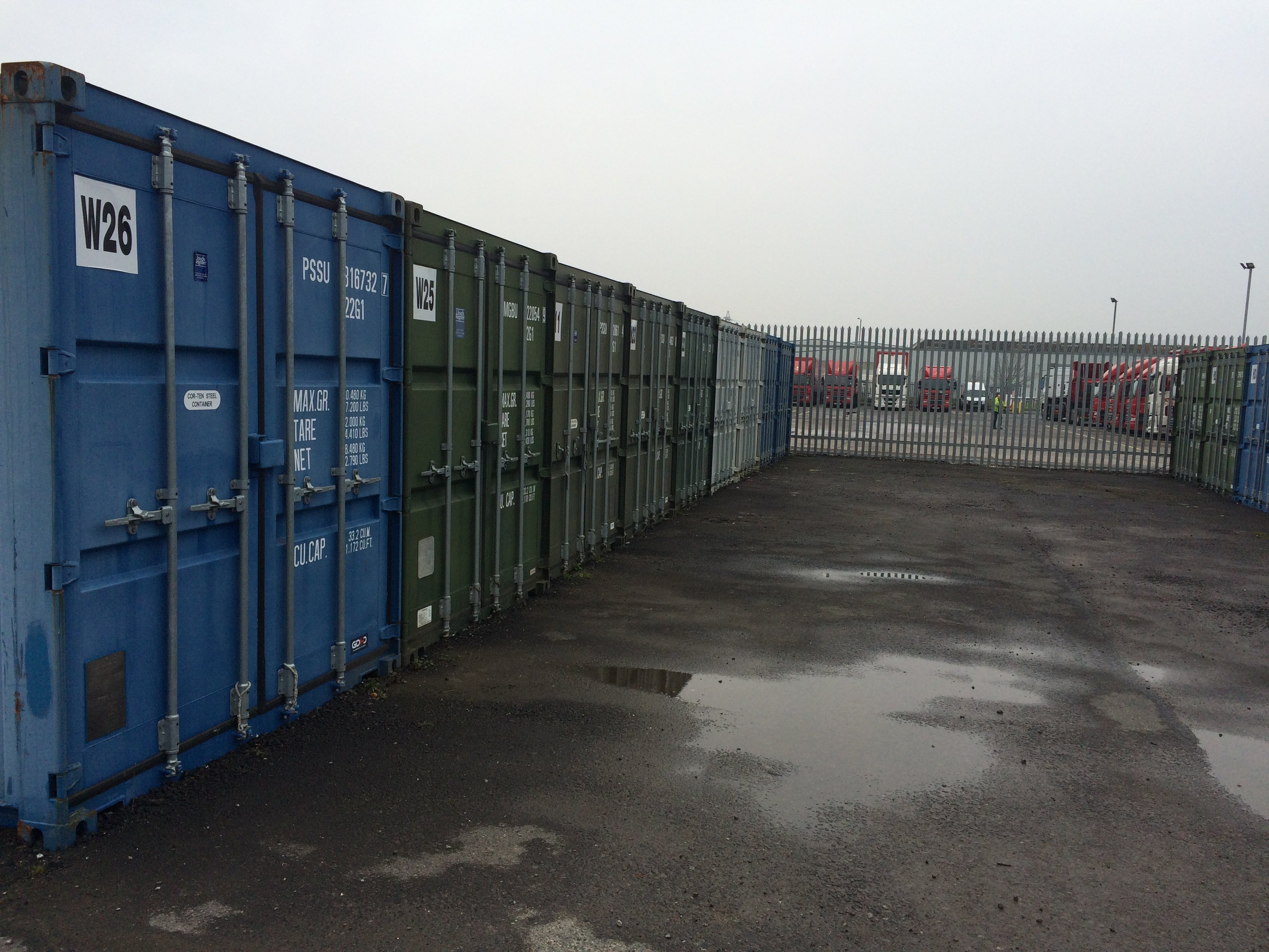 24/7 access to container selfstorage in Bridgend