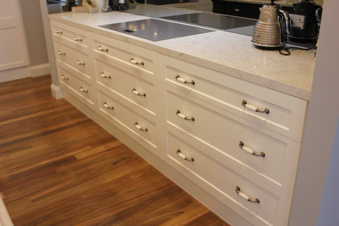 white counter with white benchtop