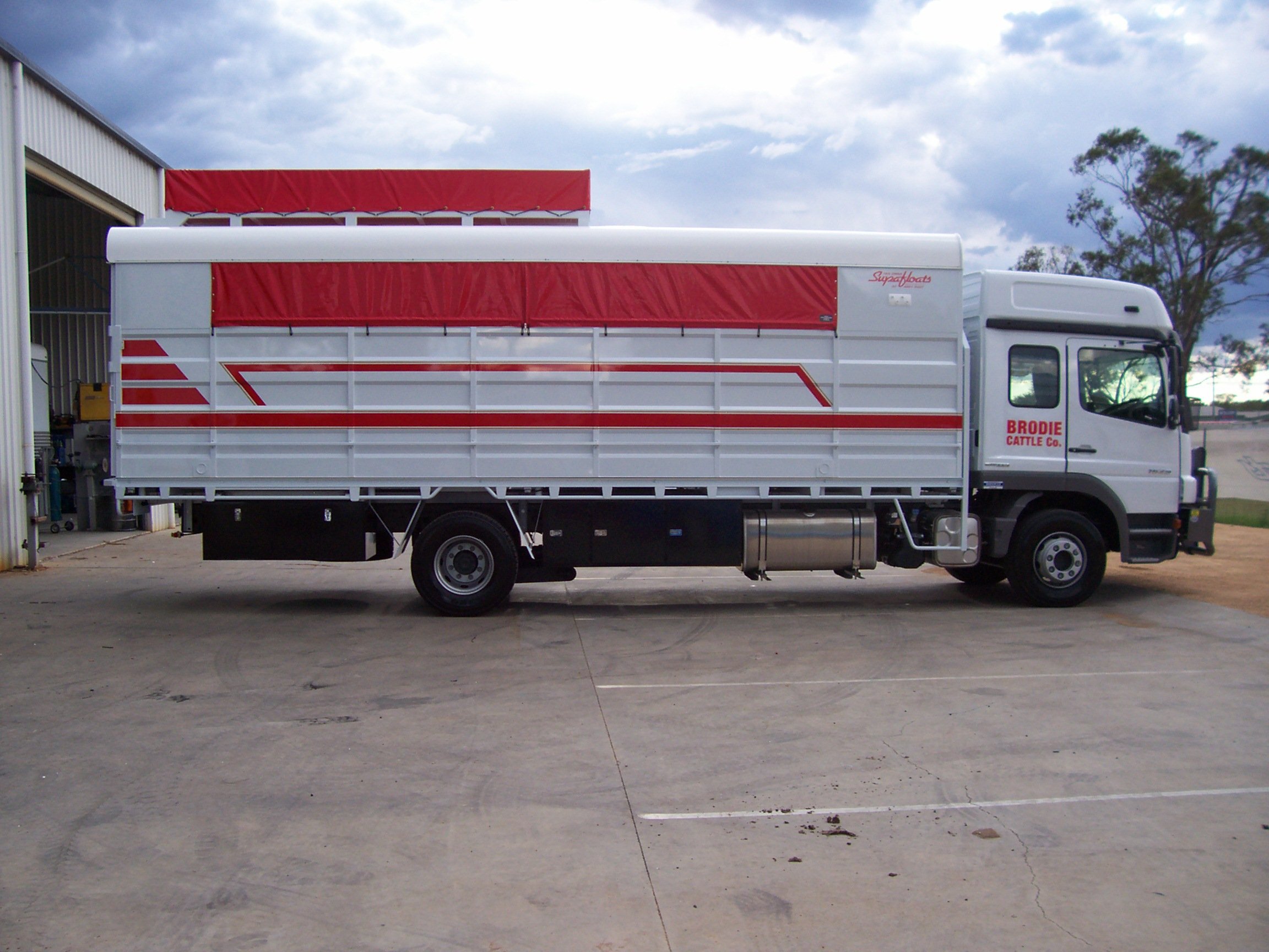 Camper vans Queensland Supafloats