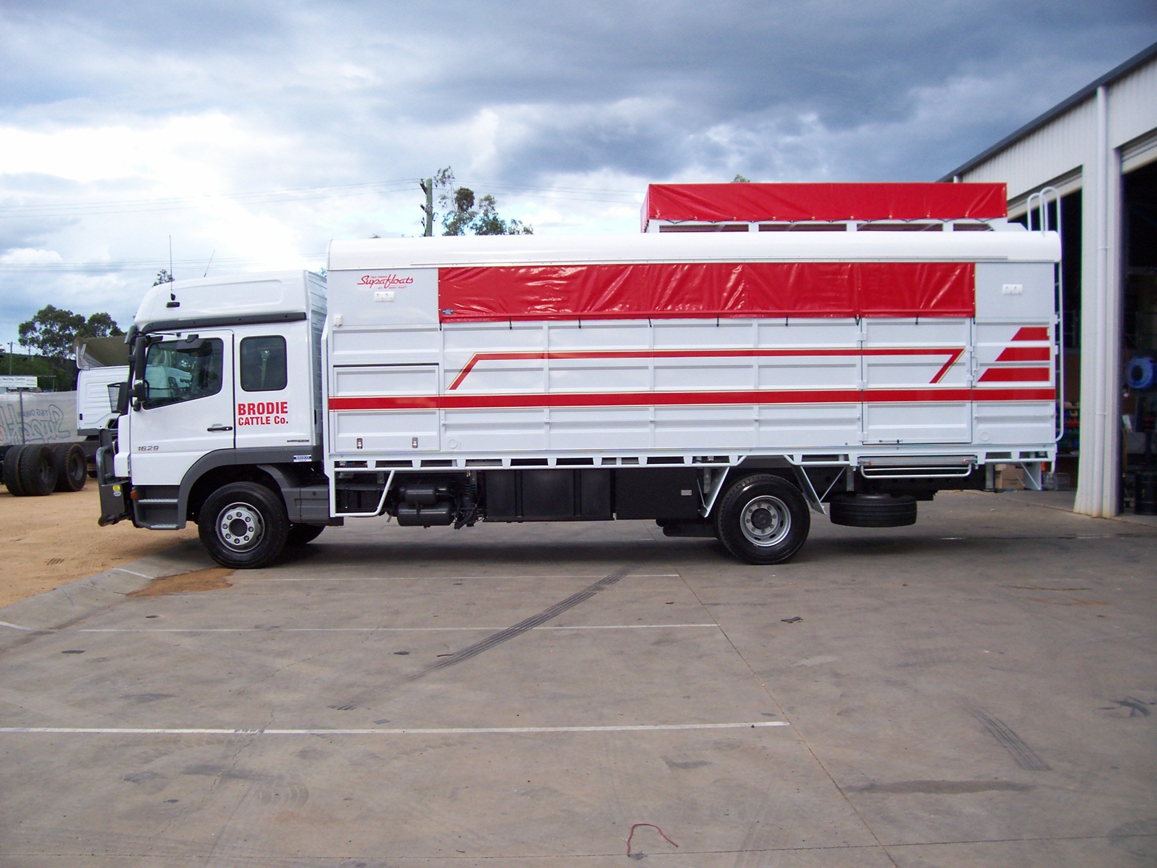 Camper vans Queensland Supafloats