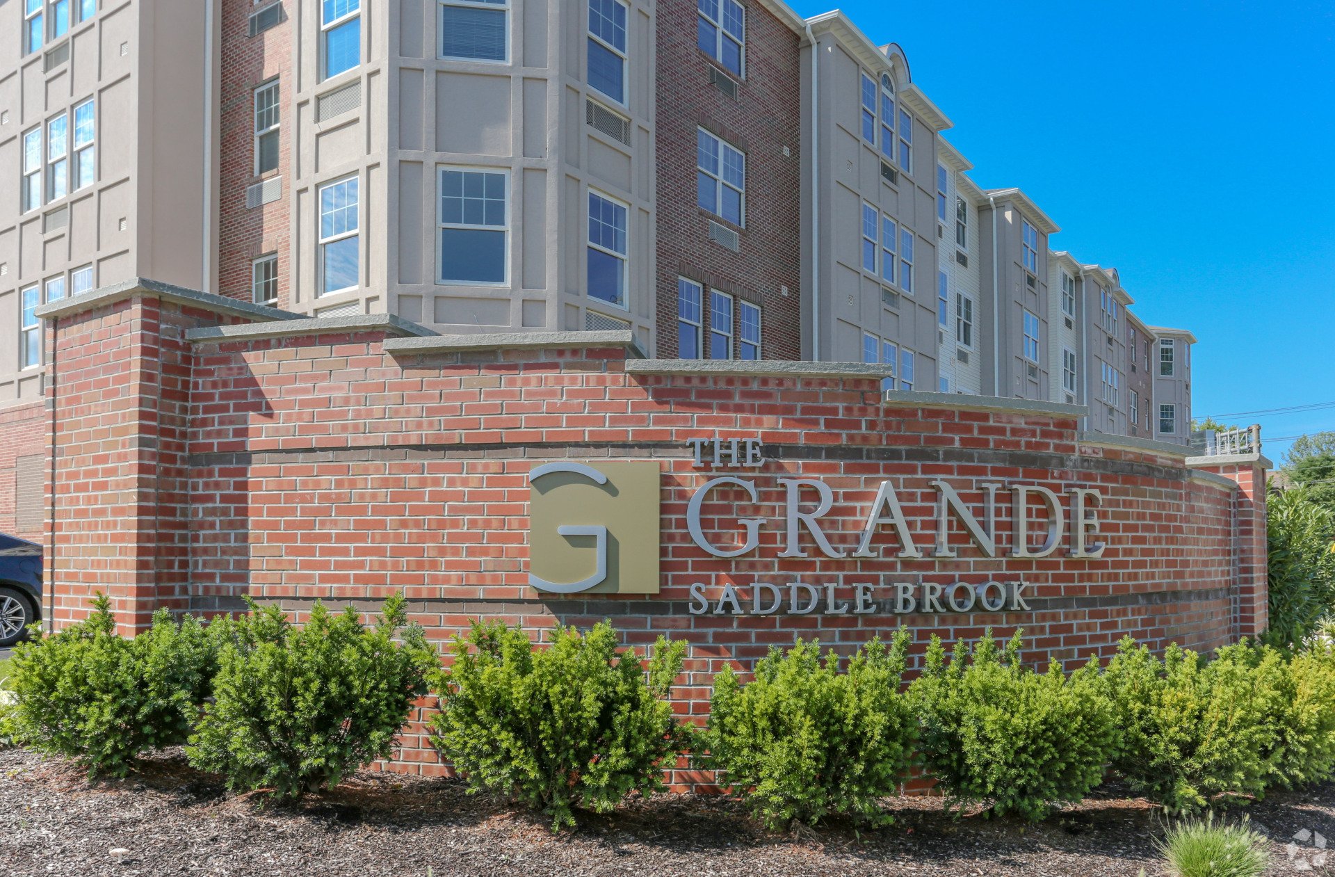 The Grande Saddle Brook Luxury Apartments in New Jersey