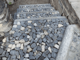 Pavimenti esterni in pietra di luserna albese con cassano como ... Esterni in pietra