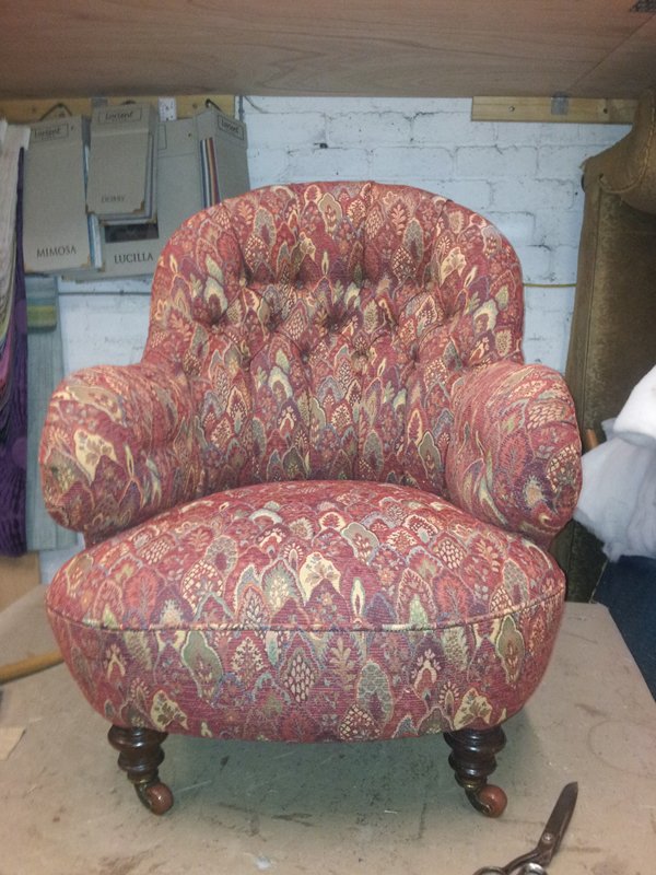 Upholstery project in Edinburgh, showcase pictures.