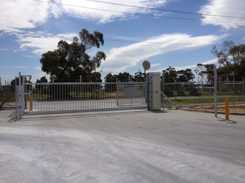 Cantilever Slide Gates Geelong, Surfcoast, Bellarine VIC Door & Gate