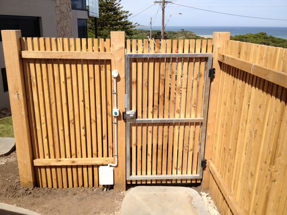 Swing Gates Geelong, Surfcoast, Bellarine VIC Door & Gate Automations