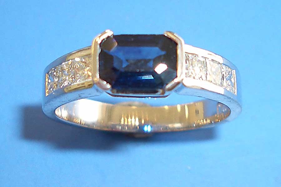 sapphire ring with diamond band