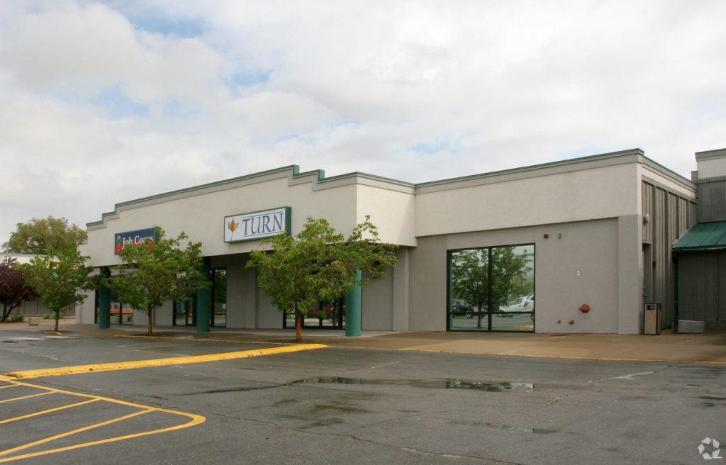 Lakeside Plaza Kier Property Management