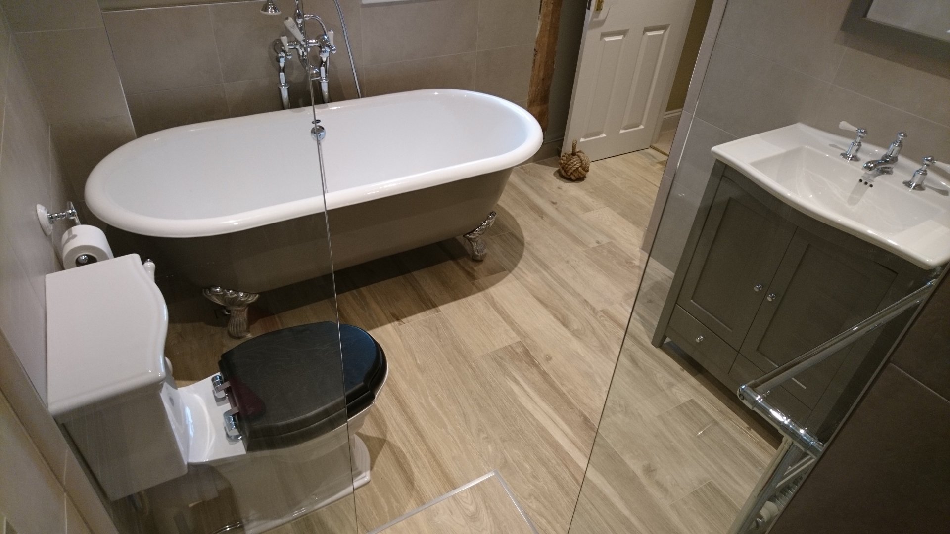 Bathroom Showroom, Ascot Berkshire Options Bath & Tile Studio