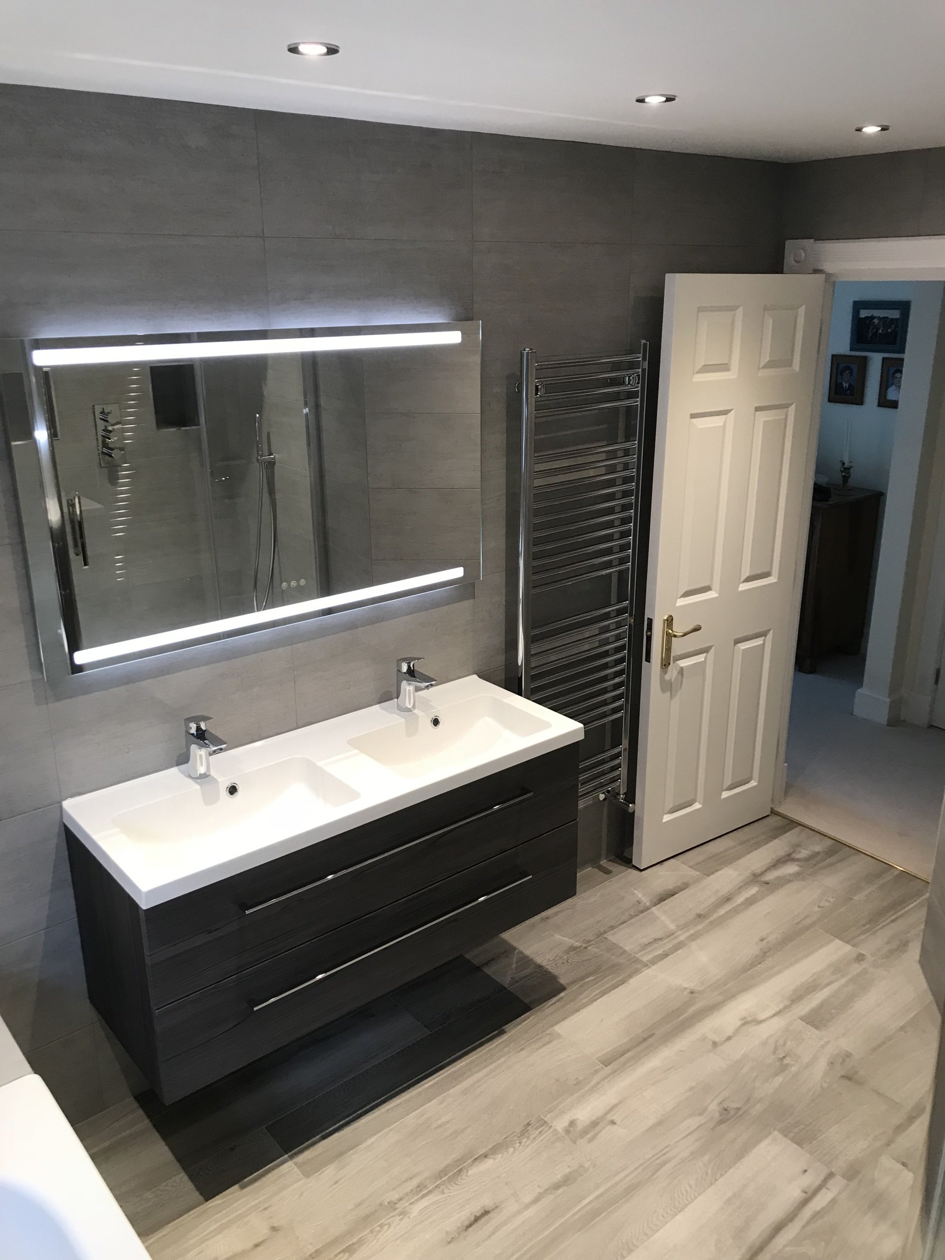 Bathroom Showroom, Ascot Berkshire Options Bath & Tile Studio