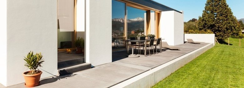 Team members providing concreting services in Geelong