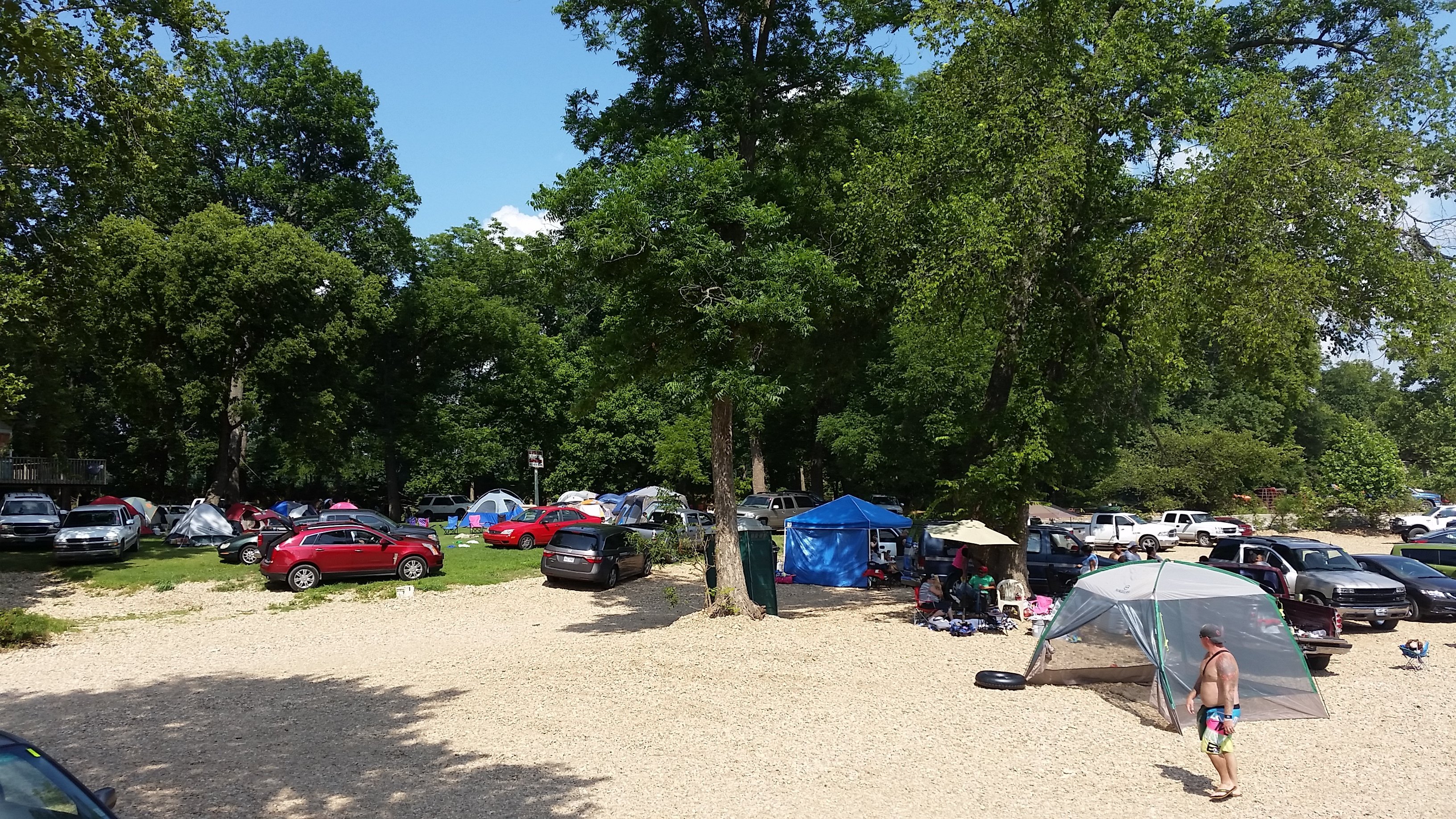 Elk River Float Rentals in Noel, Missouri