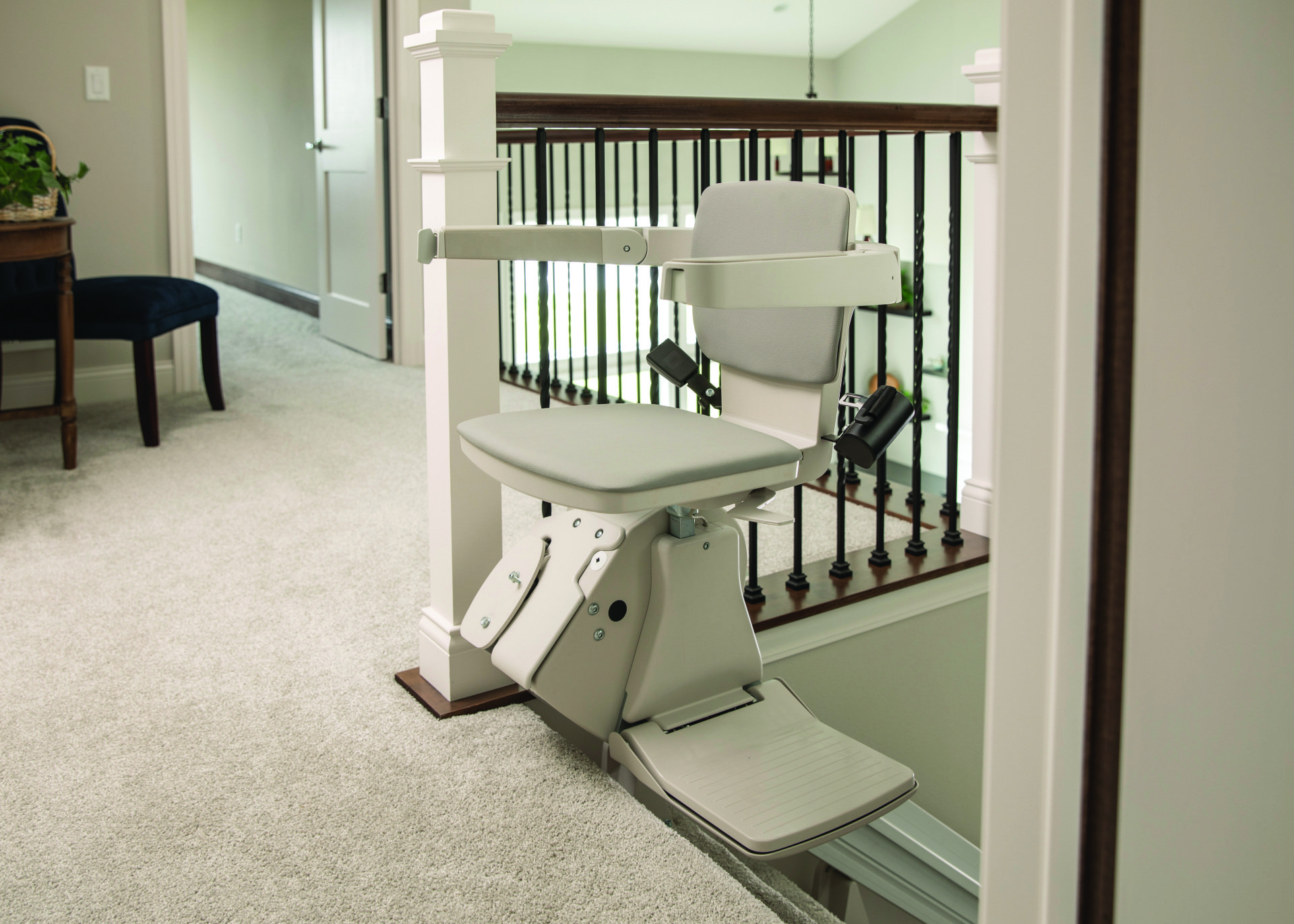 Access Mobility Products La Crosse Wisconsin Stairlifts chair lifts