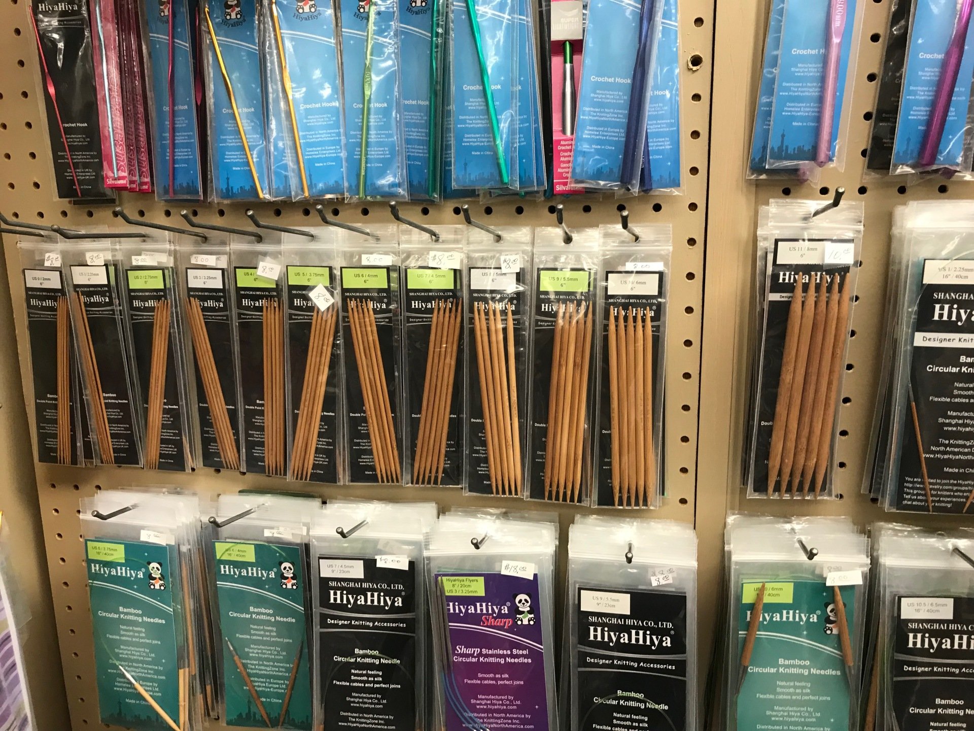 Yak 'n Yarn knitting, crocheting, weaving, needlework supplies, Classes