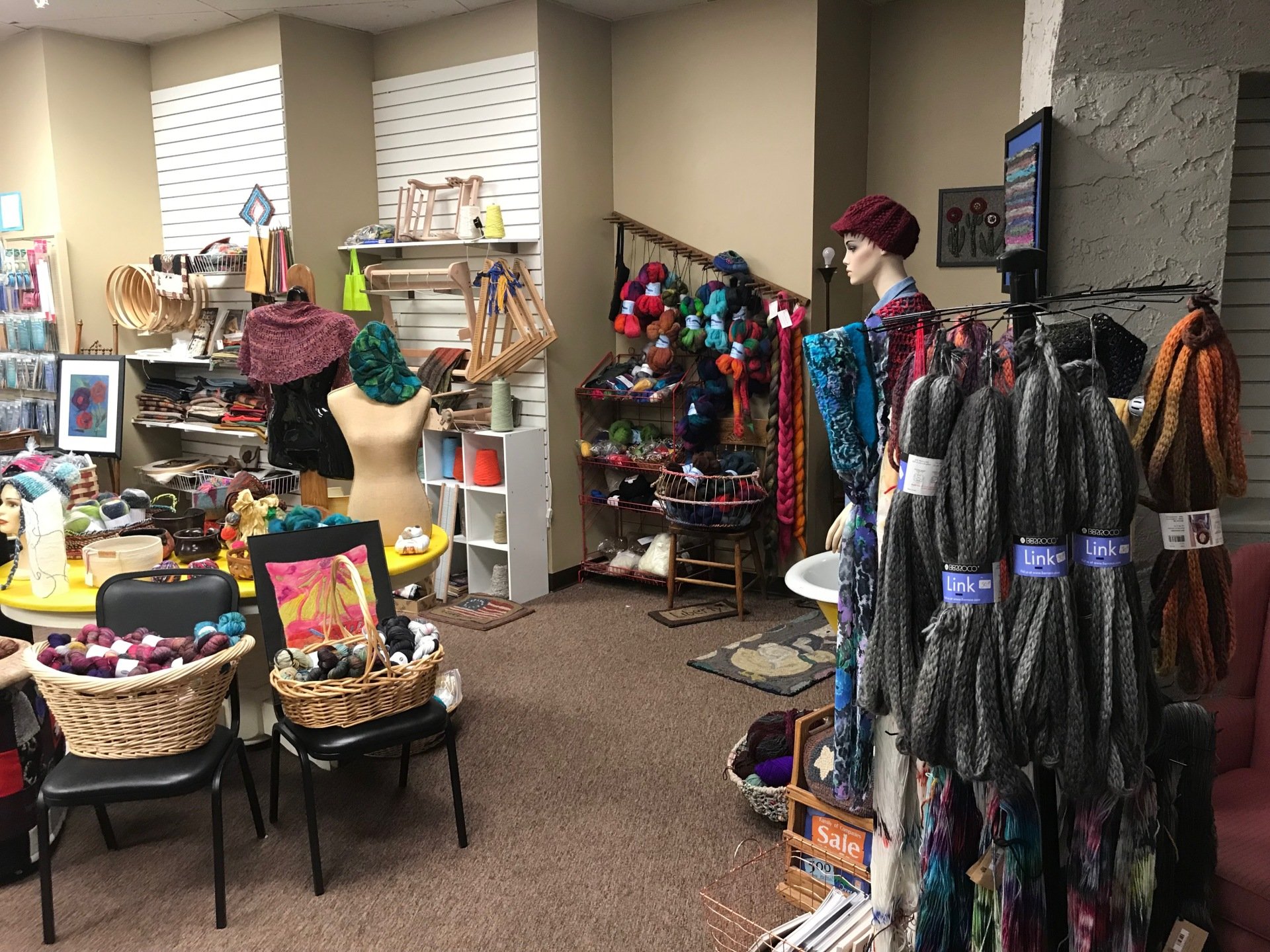 Yak 'n Yarn knitting, crocheting, weaving, needlework supplies, Classes