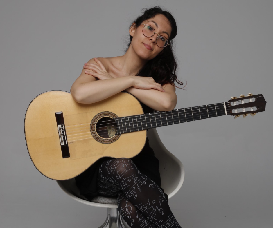 Maria Ribera guitarrista