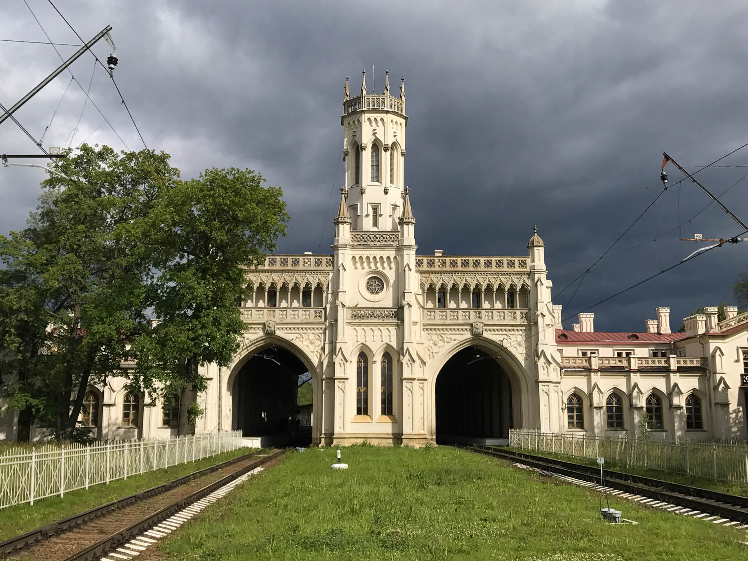Достопримечательности Петергофа за один день. Что посетить в Петергофе ...