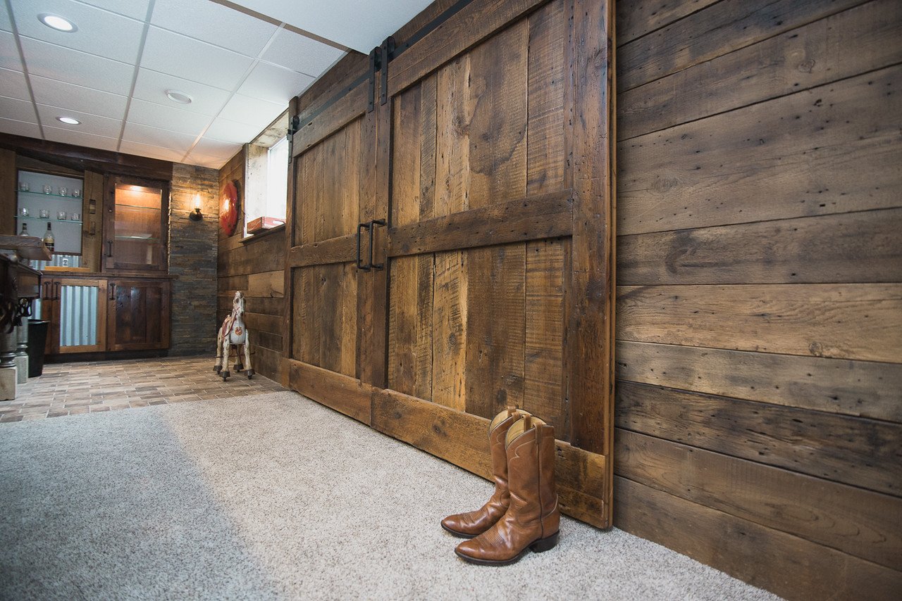 Custom Reclaimed Wood Furniture | Heritage Beam & Board