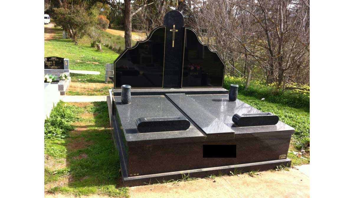 acrj lau memorial stone