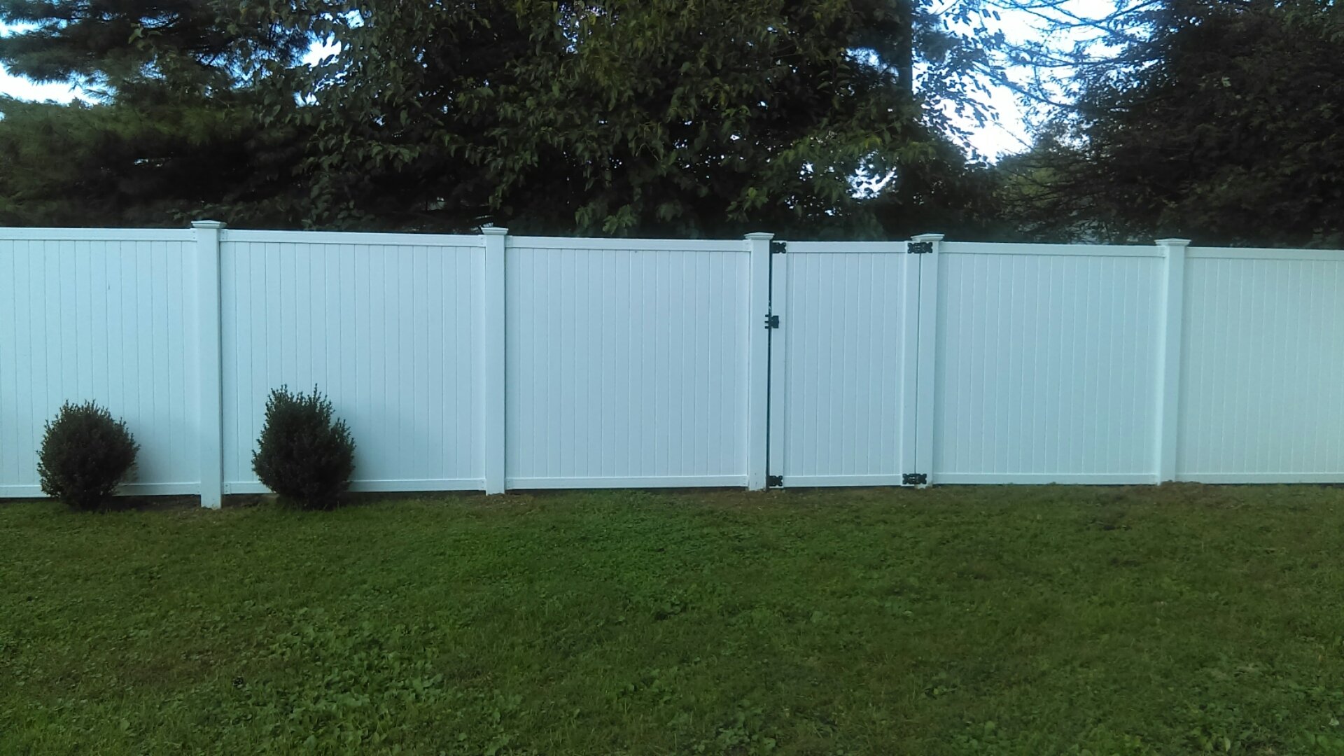 Fence company Newark, OH McCoy's Fence Co.