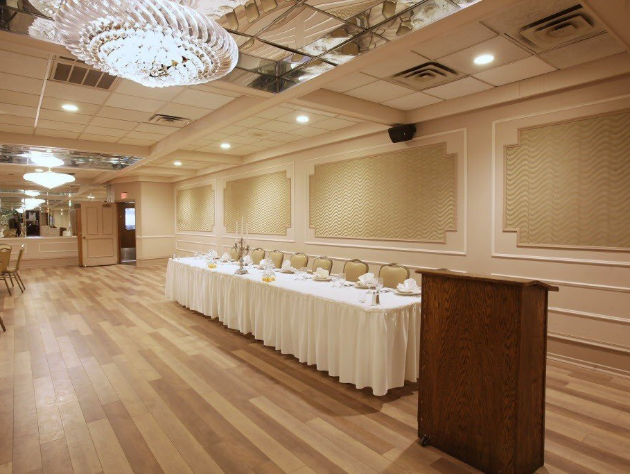 Upscale Steakhouse Glenwood, IL Glenwood Oaks Restaurant