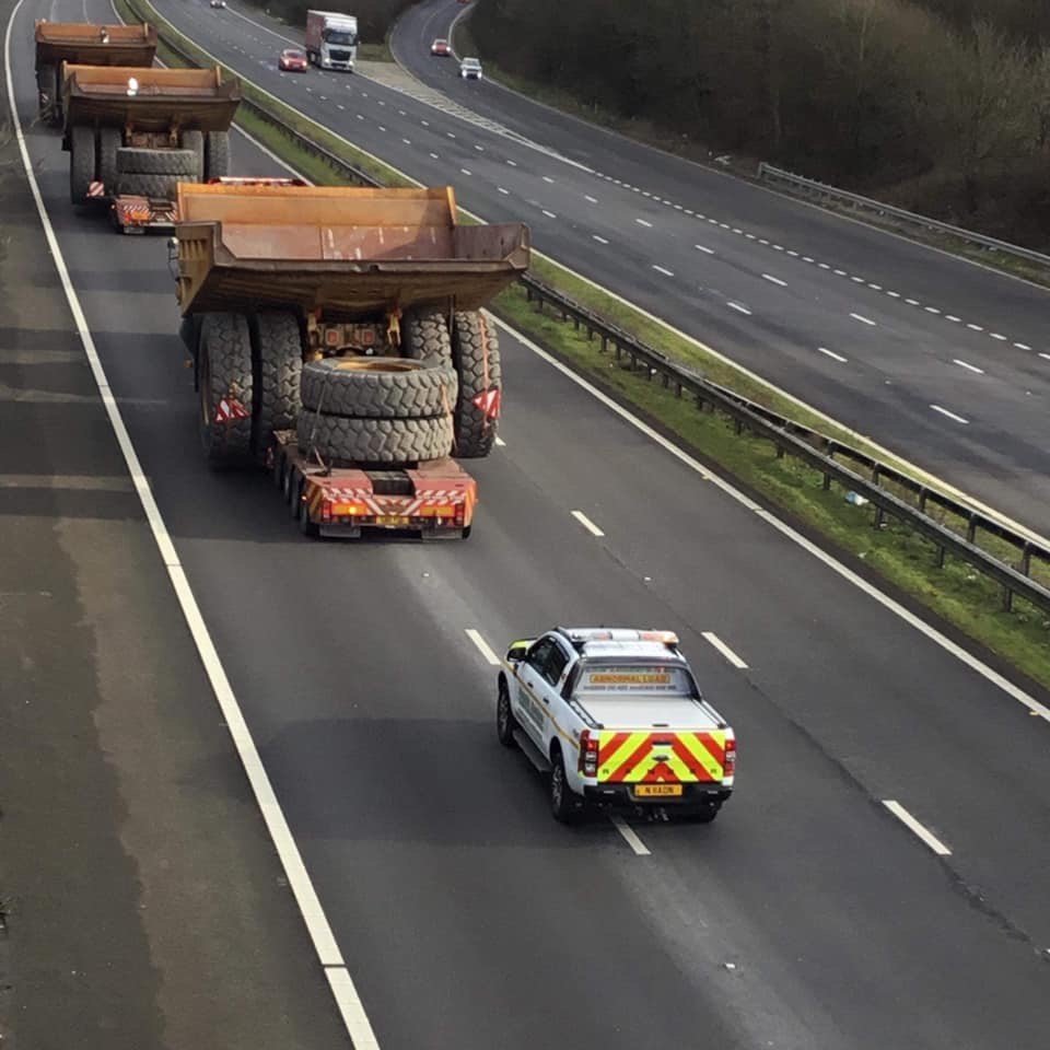 Abnormal load transport Haydn Davies Low Loaders