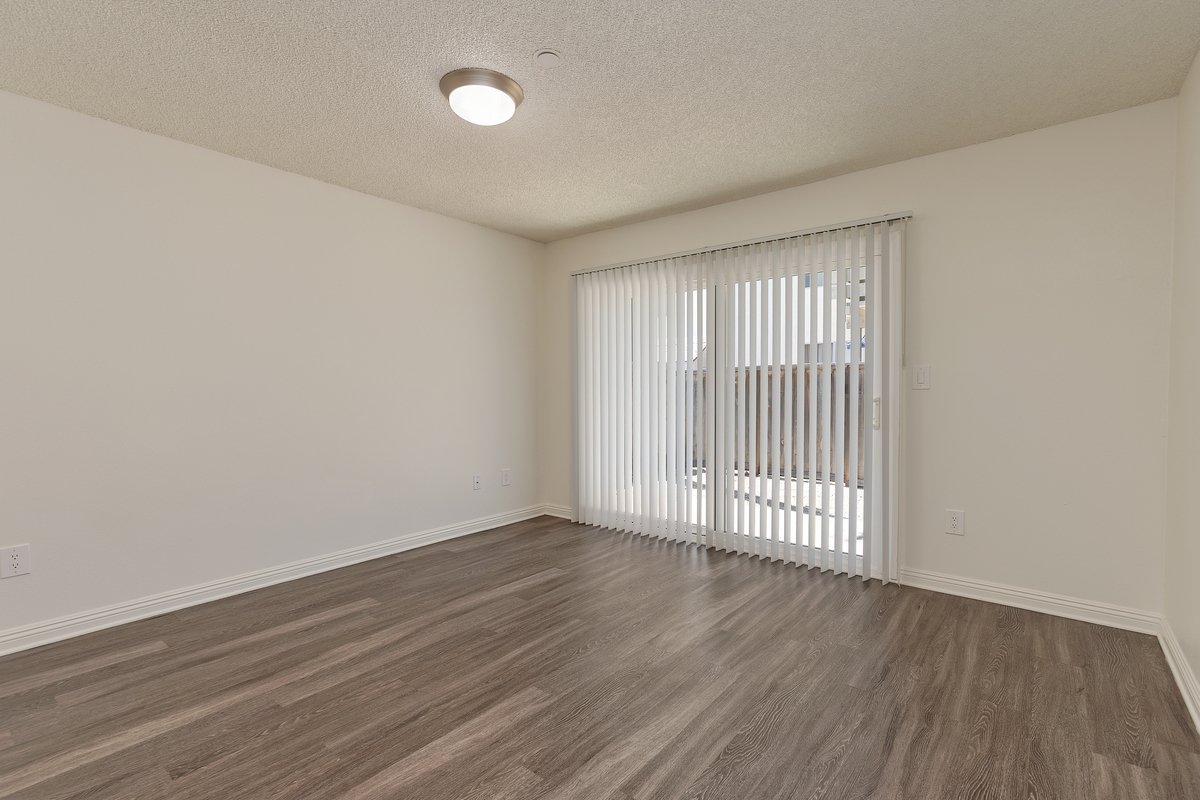 Windsor Gardens Apartment Homes Property Details