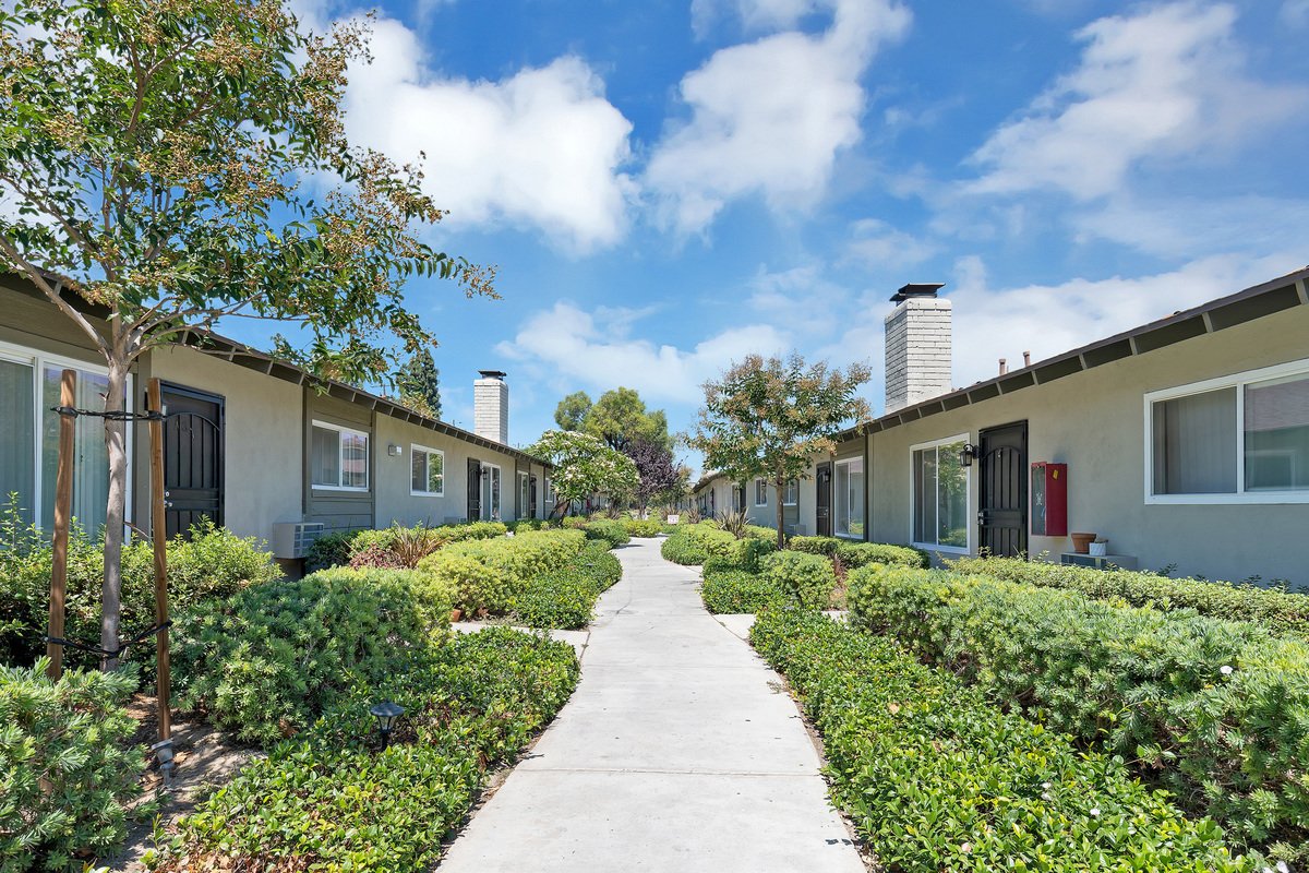 Windsor Gardens Apartment Homes Property Details