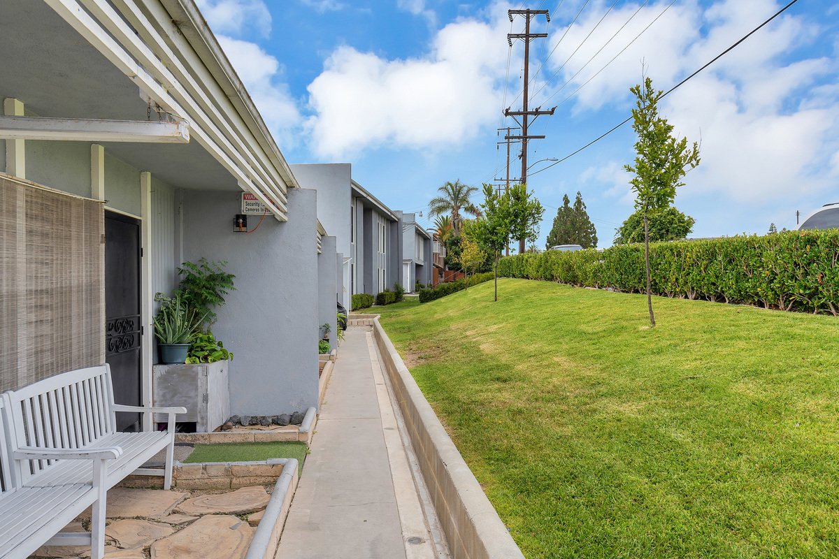 Canyon Drive Apartments Property Details