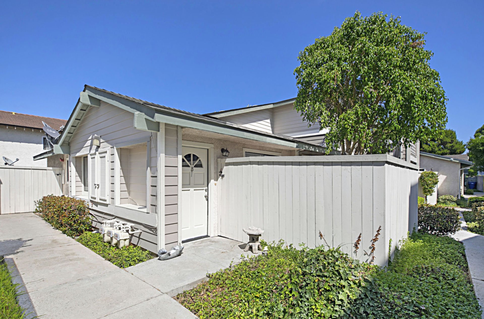 Twin Pines Apartments Property Details