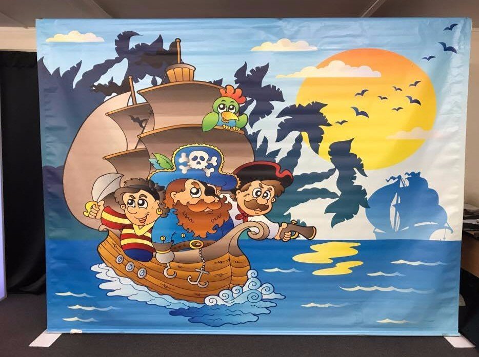 Pirate Backdrop Centre
