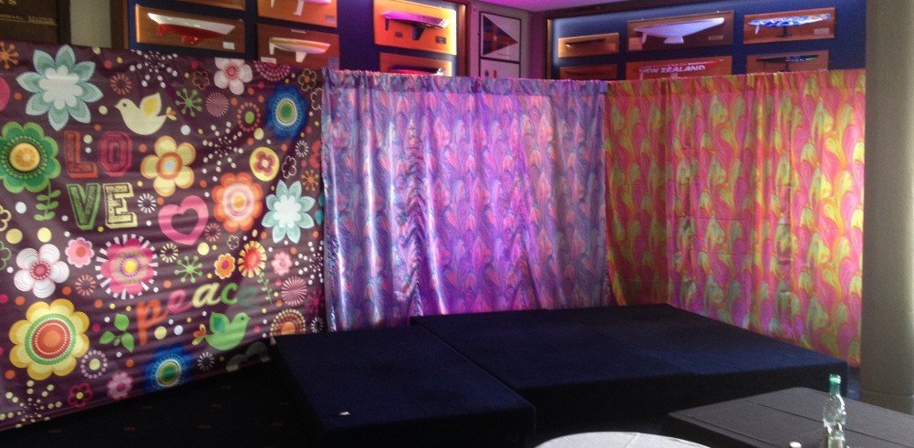 Printed wall drape