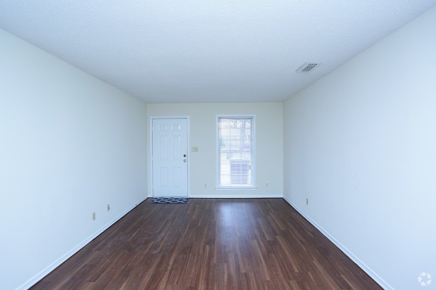 Cypress Garden HensleyThompson Properties, Florence, AL