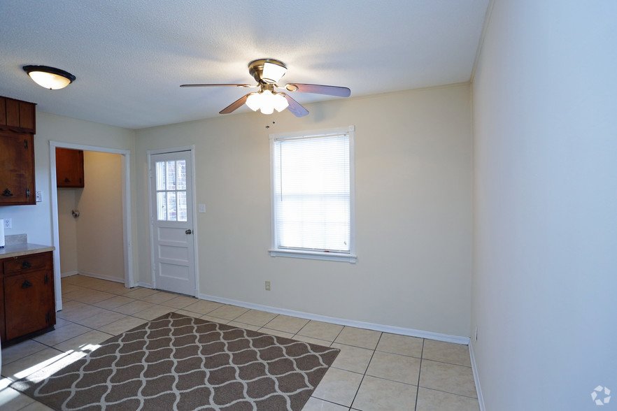 Cypress Garden HensleyThompson Properties, Florence, AL