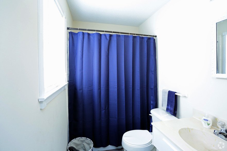 Cypress Garden HensleyThompson Properties, Florence, AL