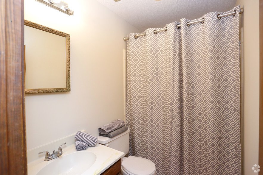 North Florence HensleyThompson Properties, North Florence, AL