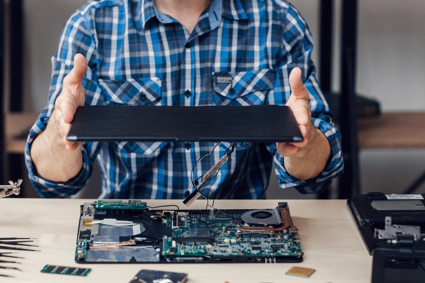 Laptop screen replacement Basildon Computer & Laptop Repairs